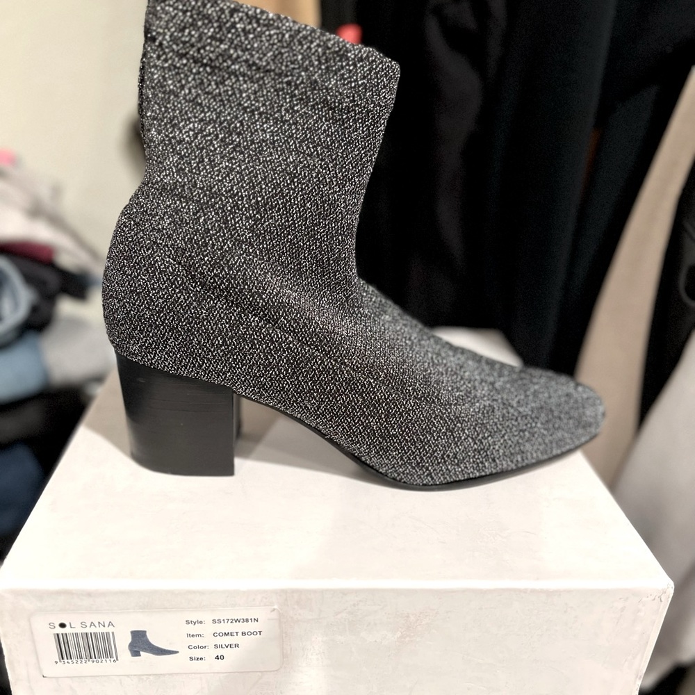 Sol Sana Silver Comet Boots Size 9 Silver Glitter